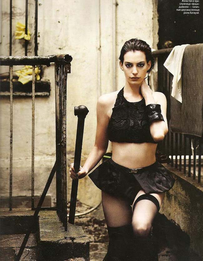 anne-hathaway-lingerie