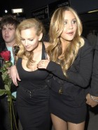 amanda-bynes-short-dress