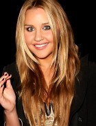 Amanda Bynes short skirt