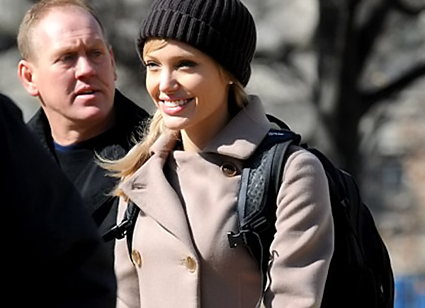angelina-jolie-blonde angelina-jolie-blonde