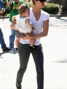 Jessica Alba paparazzi