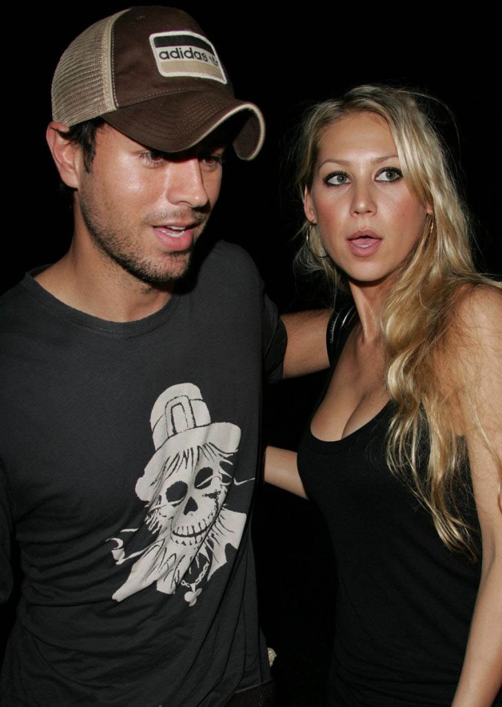 Anna Kournikova posing Anna Kournikova posing