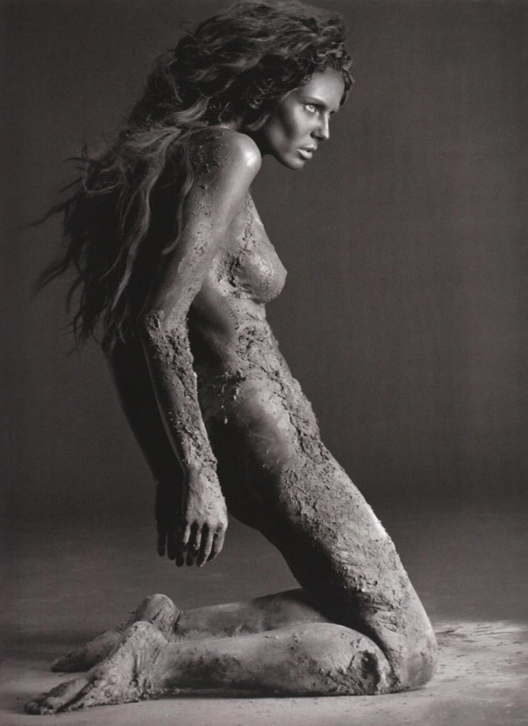 DRAGON: Heidi Klum / Nude