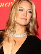 Kate Hudson cleavage