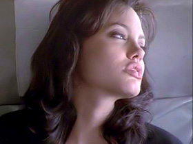 Angelina Jolie lesbian kiss