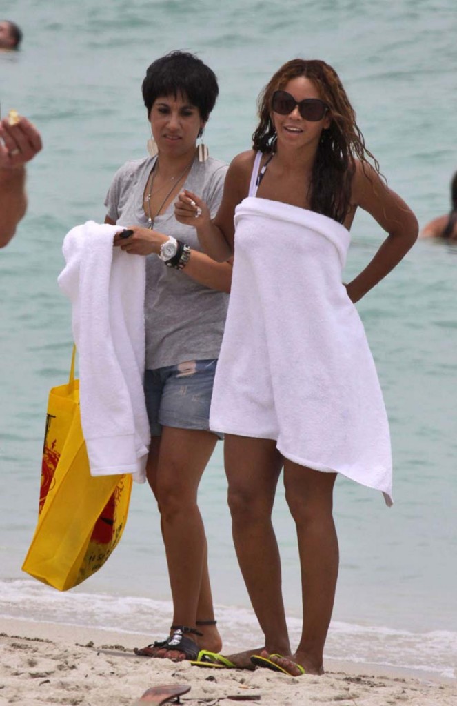 Beyonce Knowles hot