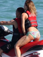 mena-suvari-ass
