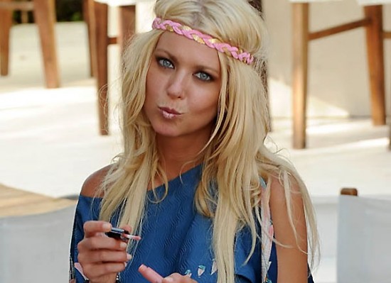 Tara Reid denim shorts