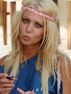 Tara Reid denim shorts
