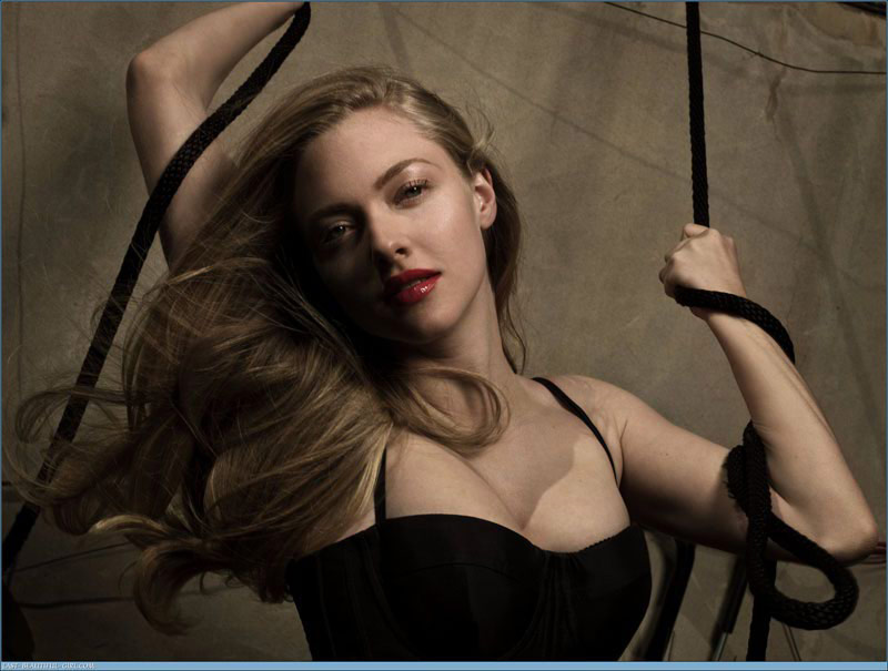 Amanda Seyfried cleavage Amanda Seyfried cleavage
