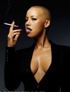 Amber Rose nude