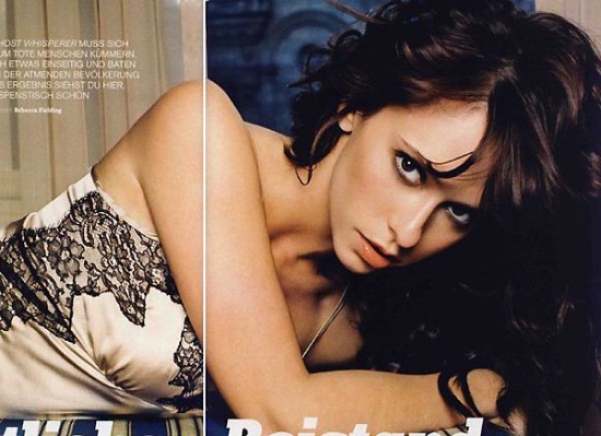 Here's Jennifer Love Hewitt looking freaking sexy as hell in the German