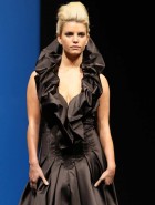 Jessica Simpson cleavage Jessica Simpson cleavage