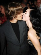 Megan Fox kiss