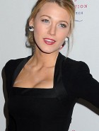 Blake Lively hot
