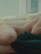 Blake Lively nude