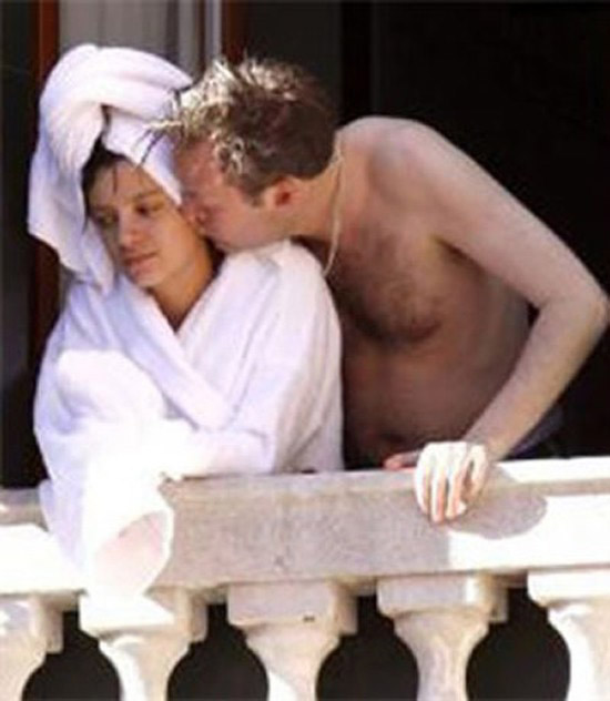 Lily Allen topless Lily Allen topless