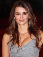 Penelope Cruz boobs