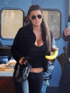 Rachel Uchitel cleavage