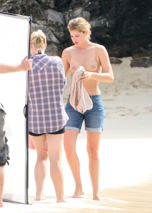 Doutzen Kroes see thru Doutzen Kroes see thru