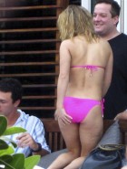Hayden Panettiere pink bikini Hayden Panettiere pink bikini