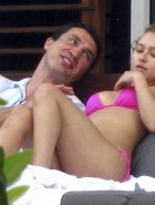 Hayden Panettiere pink bikini Hayden Panettiere pink bikini