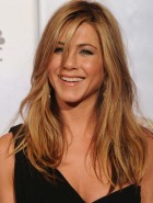 Jennifer Aniston leggy