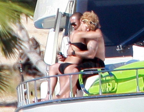 Rihanna black bikini