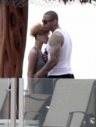 Rihanna kisses boyfriend