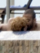 Rihanna kisses boyfriend
