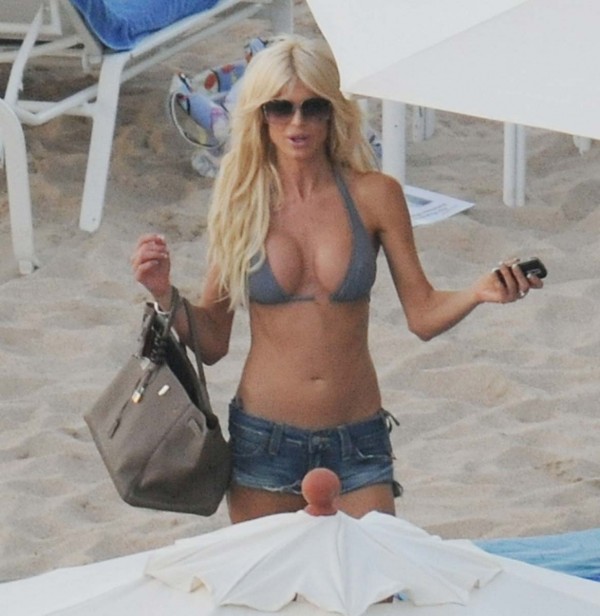 Victoria Silvstedt bikini