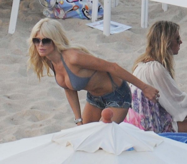 Victoria Silvstedt bikini