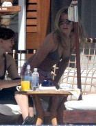 Jennifer Aniston bikini Jennifer Aniston bikini