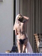 Jennifer Aniston hot