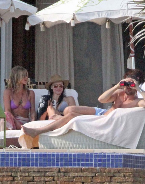 Jennifer Aniston hot Jennifer Aniston hot