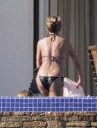 Jennifer Aniston hot