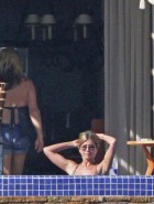 Jennifer Aniston hot