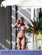 Jennifer Aniston hot