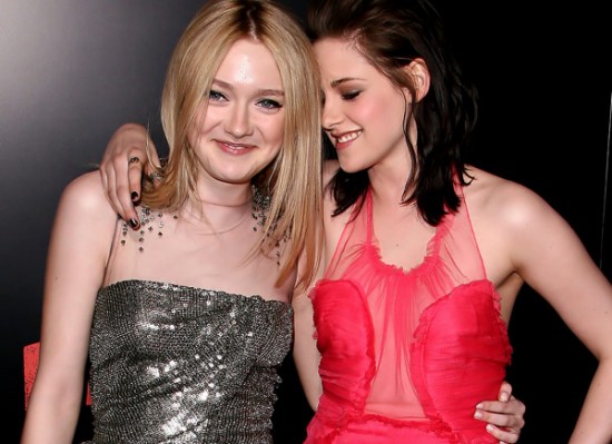 Dakota Fanning And Kristen Stewart