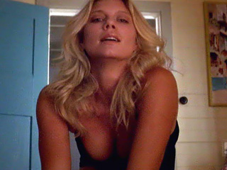 Peta Wilson sexy