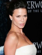 Rhona Mitra premiere