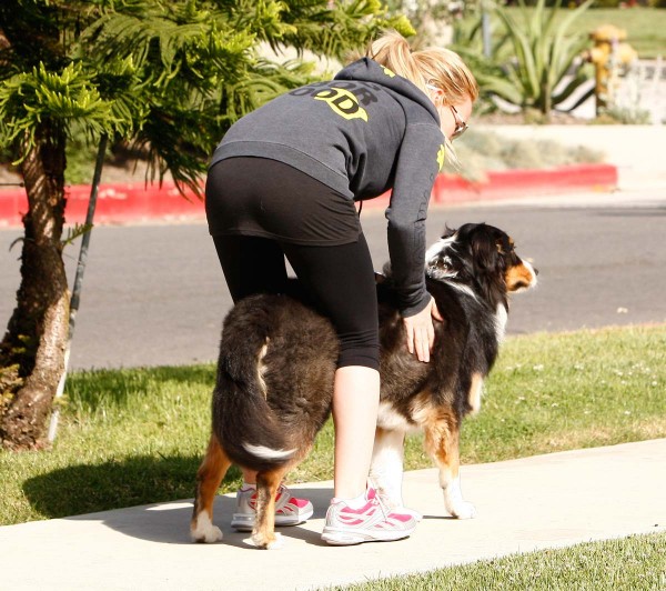 Hilary Duff cleavage Hilary Duff cleavage