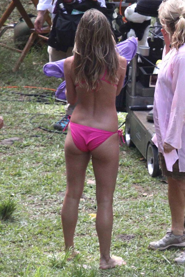 Jennifer Aniston bikini