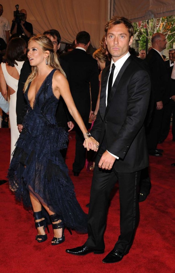 Sienna Miller cleavage Sienna Miller cleavage