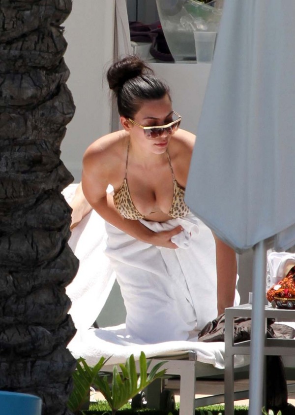 Kim Kardashian bikini