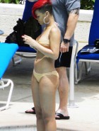 Rihanna pool