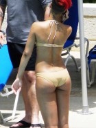Rihanna amazing