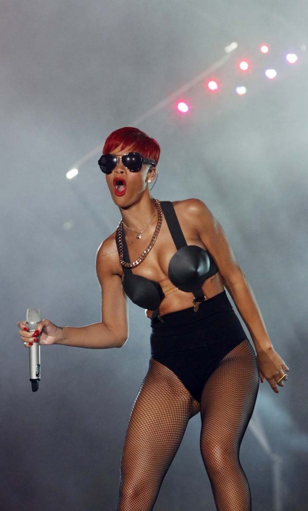 Rihanna hot
