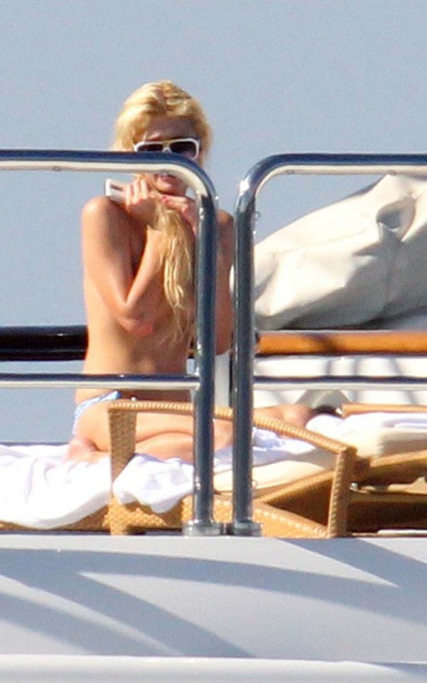 Paris Hilton oops Paris Hilton oops