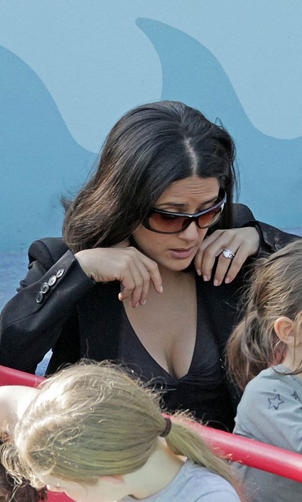 Salma Hayek bombastic